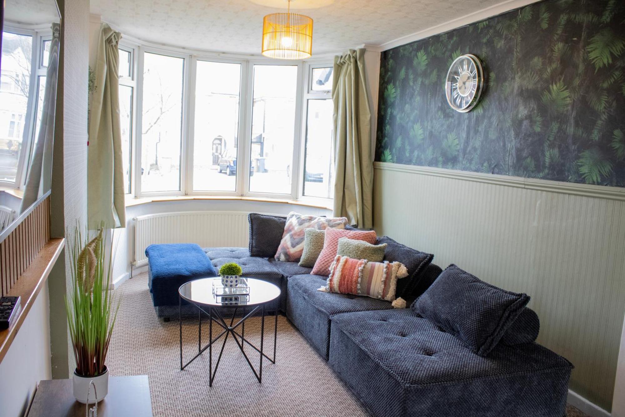 Harvard House, Stylish 3 Bedroom House In Solihull 5 Mins To The Nec, Bhx ,Jlr With Free Parking Birmingham Eksteriør bilde